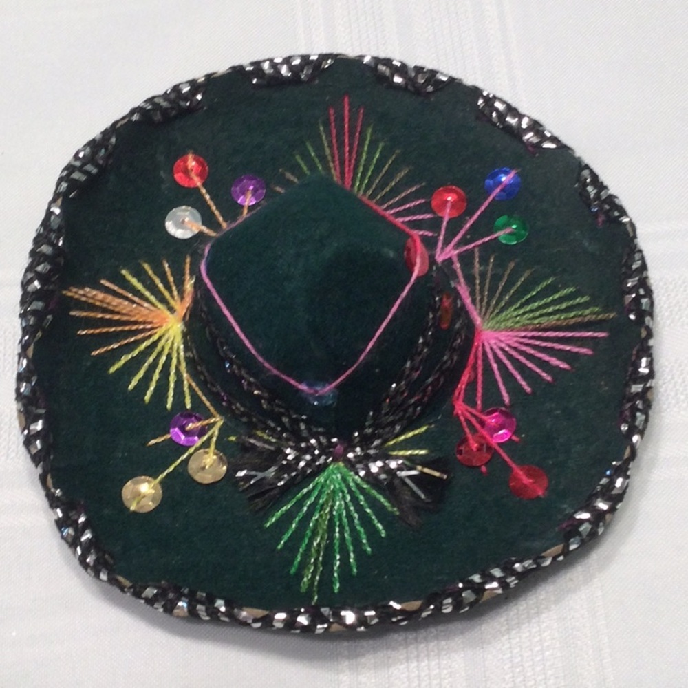 Mexican Hat Small Lots of Details​
